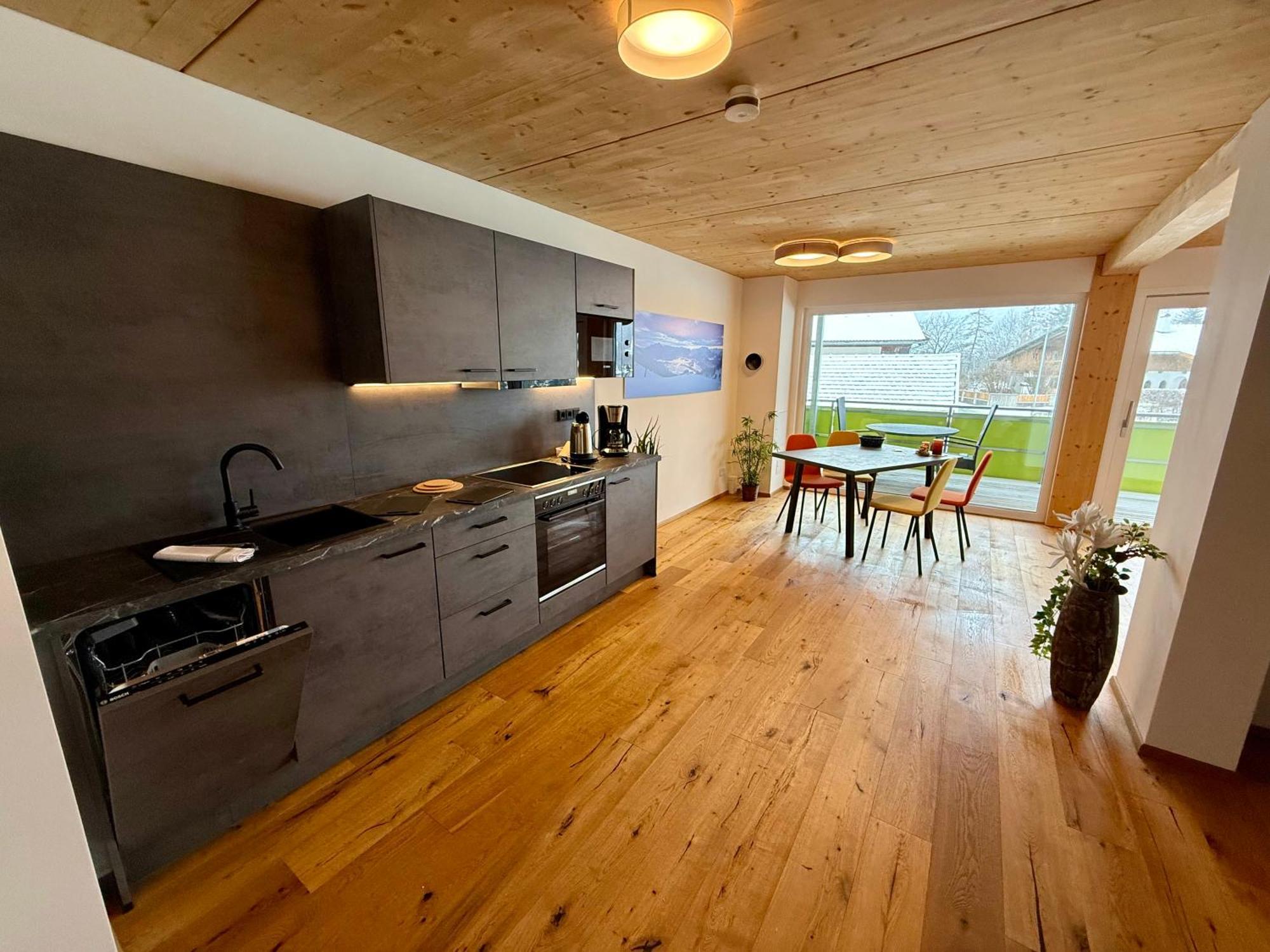 Alpenapart Singer - Contactless Check-In Reutte Exterior foto